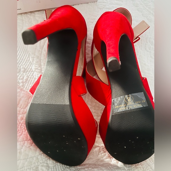 8 W DREAM PARIS CHARLOTTE RED SUEDE OPEN TOE SHOE - Picture 3 of 3